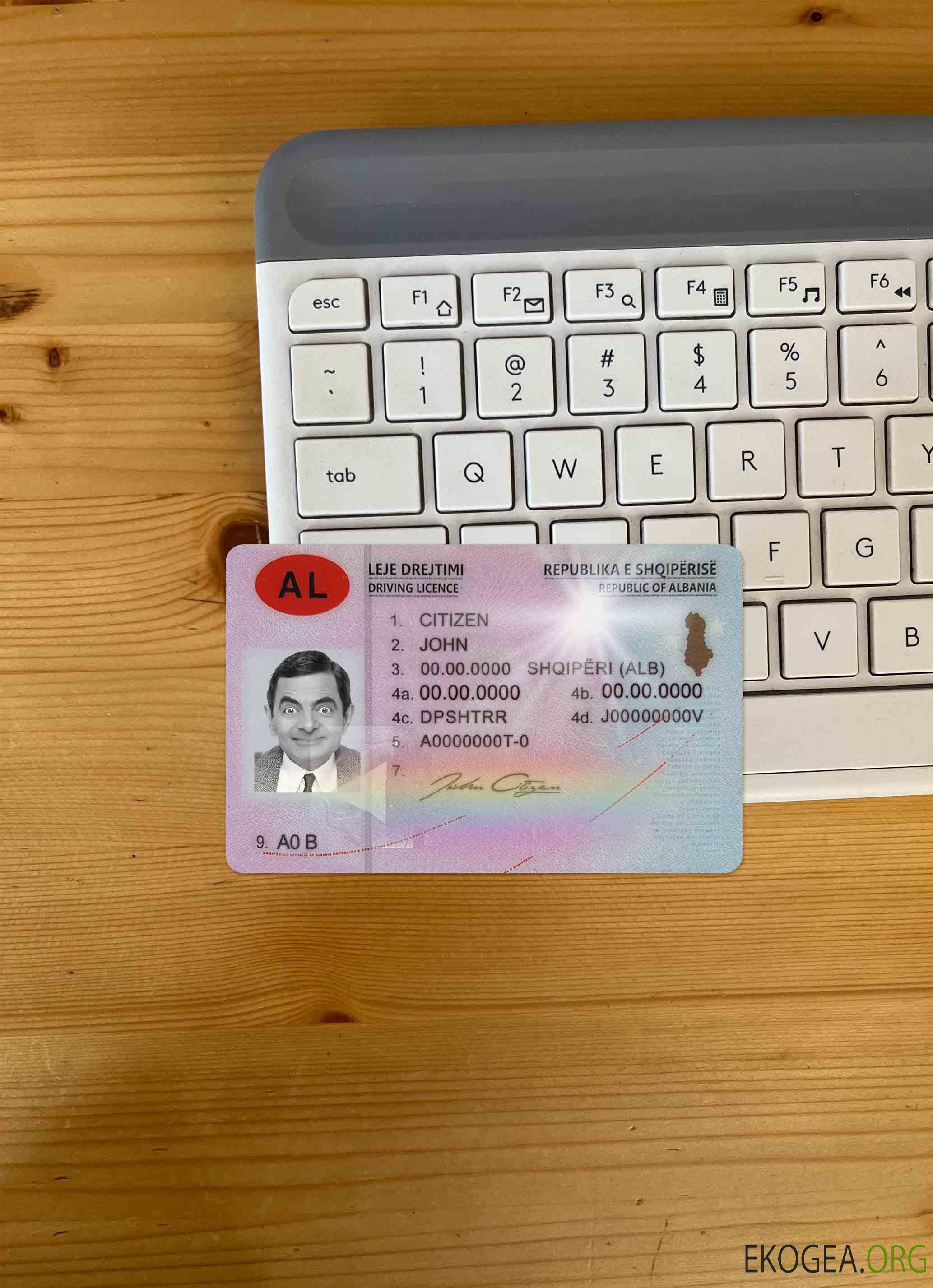 Albanie DL (2015 présent) photolook AVANT